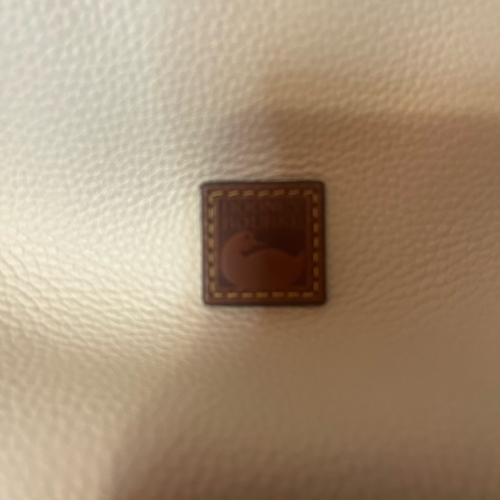 Dooney Bourke Handbag Bag Barlow  Pebbled Taupe Leather 2-Way EUC - Picture 3 of 14